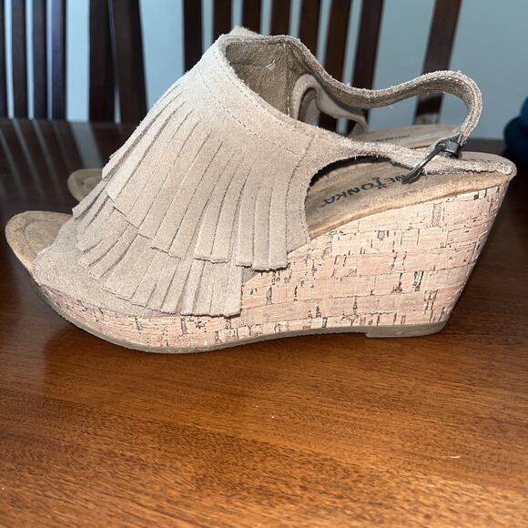 Minnetonka Ashley Fringe Espadrille Wedge Sandals Size 7 - Picture 2 of 5